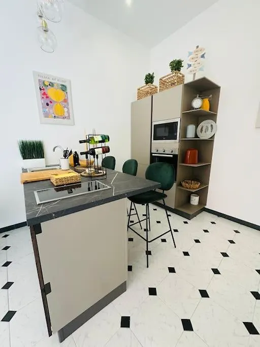 ラッパロCasa D'Arte Nel Centro Storicoアパートメント イタリア